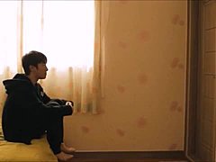 Korejská kráska se nechutně chová v horkém videu