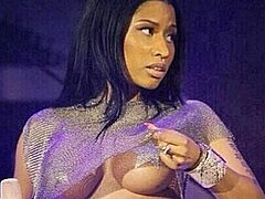 Kompilácia topless Nicki Minaj s divokými celebrítami