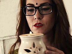 Deepika Padukone estreia em um filme sexy com Ranveer Singh