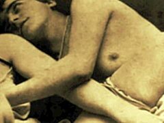 Vintage Pussy Berbulu: Kehidupan Rahsia Nenek Dewasa dalam Hiburan Lantern Gelap