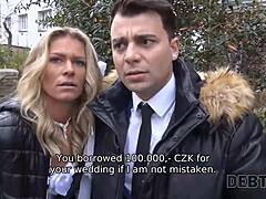 Tsjechische milf krijgt geld door de bruid van een andere man te neuken in HD-video
