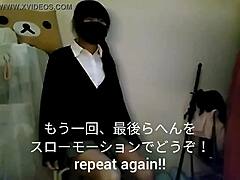 Ázijská anime kráska JK sa masturbuje v japonskom hentai videu