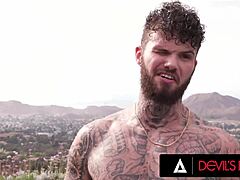 Gruppensex und Doppelpenetration in einem Sexvideo