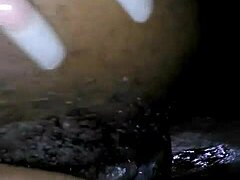 Penetrare anală intensă a unui fund păros de abanos