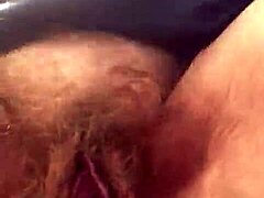 Стара германка разкрива небръснатата си вагина