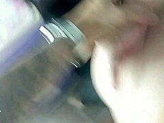 Video fatto in casa compilation di una giovane tettona che fa sesso orale e cavalca un pene