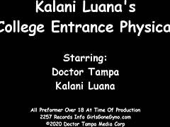 Kalani Luanas noloa gynekologisen tutkimuksen Tampa University uusille opiskelijoille